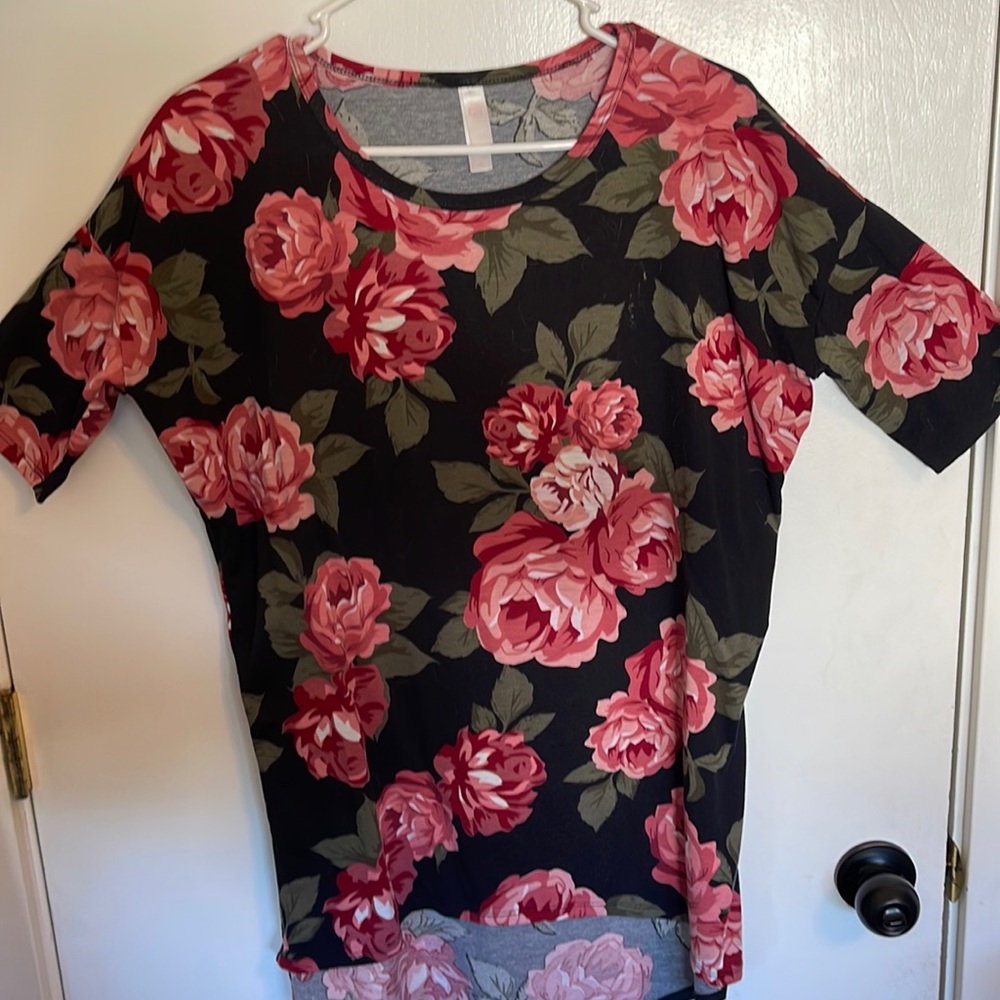 Lularoe XS LONG shirt